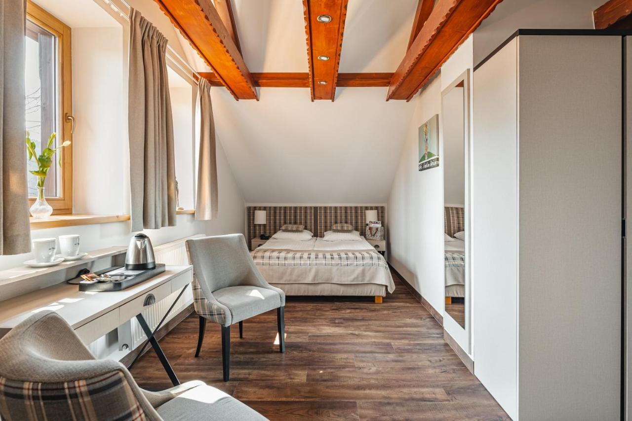 Hotel Batory 슈차브니차 외부 사진