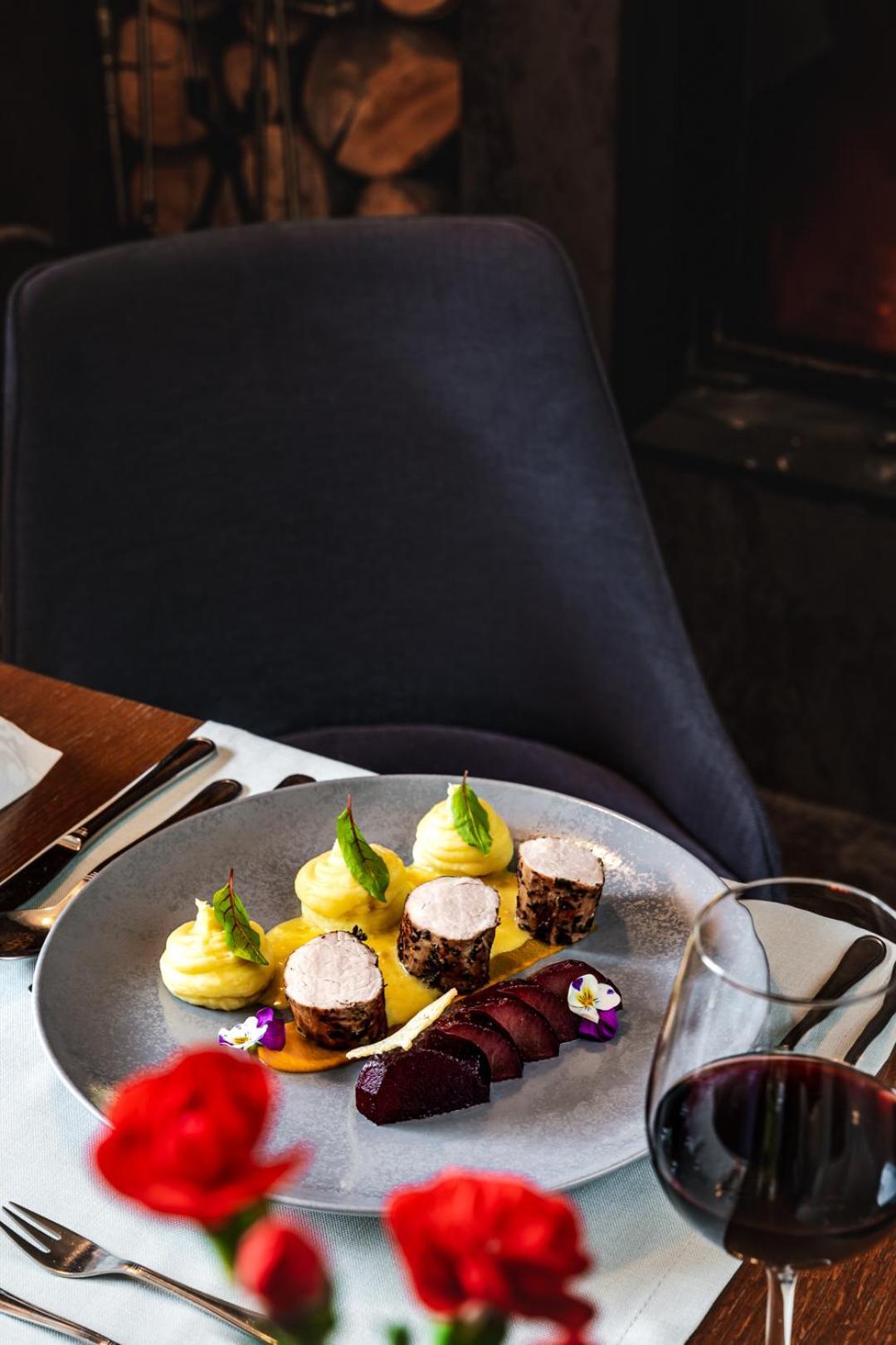 Hotel Batory 슈차브니차 외부 사진