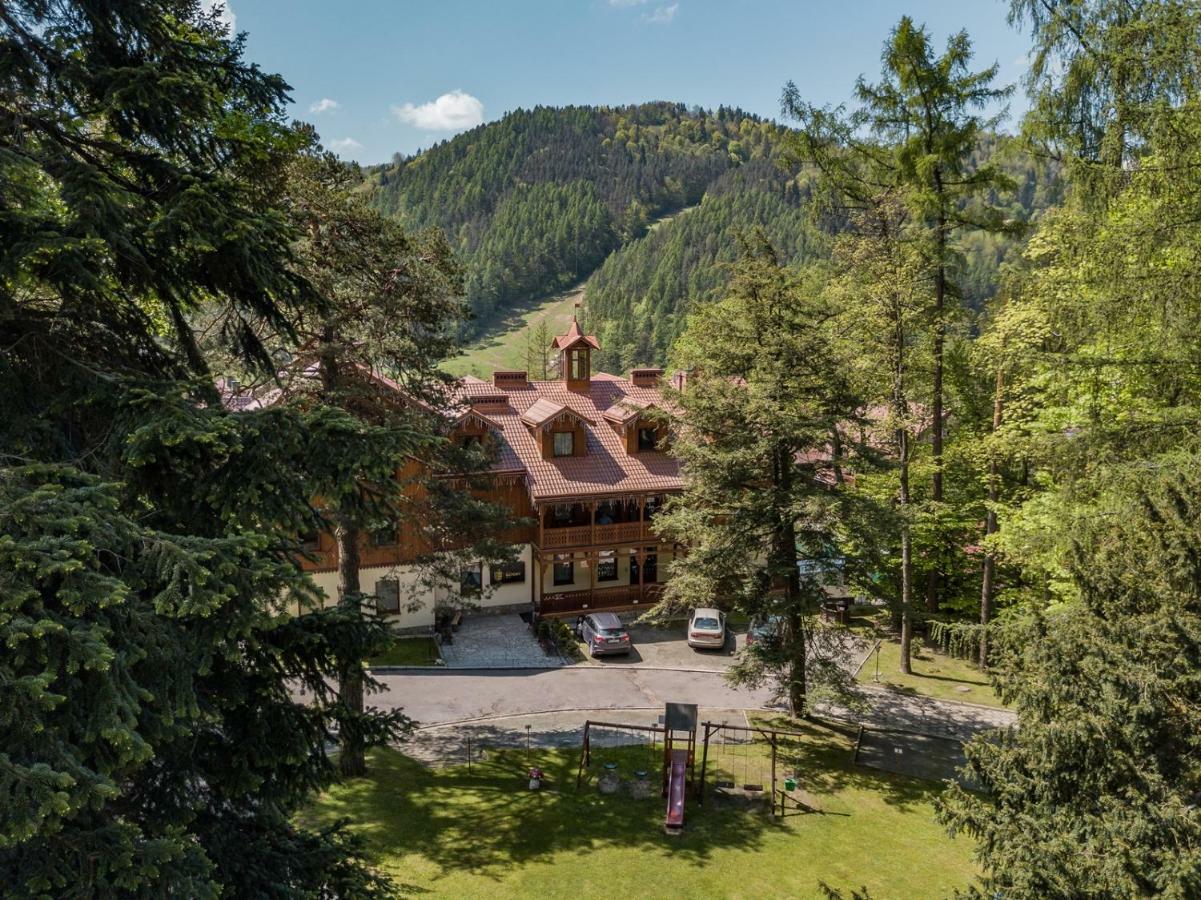 Hotel Batory 슈차브니차 외부 사진